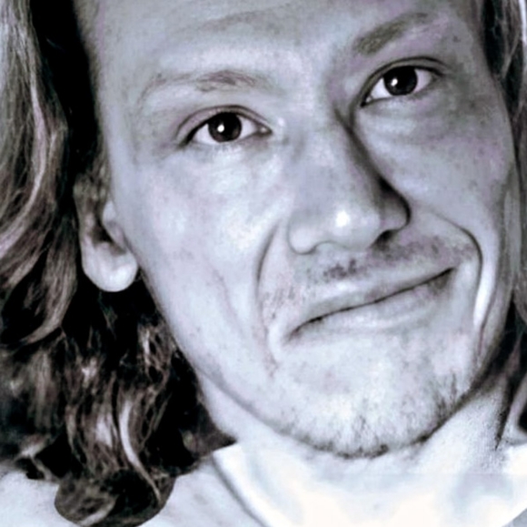 Meet your Posher, Justin - Picture 5 of 6